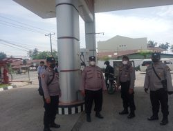 ANTISIPASI KELANGGKAAN BBM DAN PENIMBUNAN UNIT PATROLI POLSEK BINJAI BARAT MONITORING KE SPBU