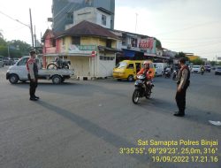 SAT SAMAPTA POLRES BINJAI GIAT POS PADAT LALIN SORE