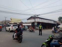 Antisipasi Kelancaran Arus Lalu Lintas Pos Padat Sore Polsek Binjai Selatan