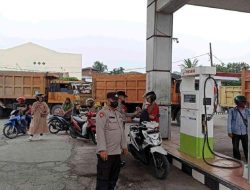 MASIH ANTISIPASI KELANGGKAAN BBM DAN PENIMBUNAN UNIT PATROLI POLSEK BINJAI BARAT MONITORING KE SPBU DI WILAYAHNYA