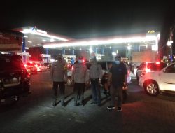 Melalui Unit Samapta Patroli R-4 Polsek Binjai Timur Patroli ke SPBU Pastikan Kondusif Pasca Kenaikan Harga BBM