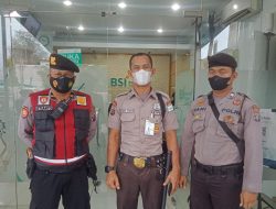 JAGA KEAMANAN DALAM BERTRANSAKSI PERBANKAN PAM MELEKAT OBVIT SAT SAMAPTA POLRES BINJAI