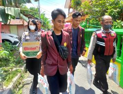 BERSAMA MAHASISWA SAT BINMAS POLRES BINJAI DAN PENGURUS BHAYANGKARI BAGIKAN BANSOS BBM DI KEL. LIMAU SUNDAI