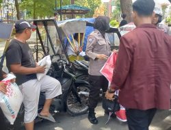 POLRES BINJAI BAGIKAN BANSOS KEPADA WARGA TERDAMPAK KENAIKAN BBM