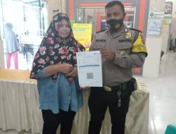Mobilisasi Warganya Untuk Vaksinasi Bhabinkamtibmas Polsek Binjai Utara