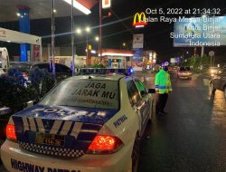 PATROLI BLUE LIGHT SAT LANTAS POLRES BINJAI SASAR SPBU ANTISIPASI KEMACETAN PASCA PENYUSUAIAN HARGA  BBM BERSUBSIDI DI WILKUM POLRES BINJAI