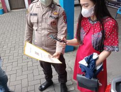 GELAR YUSTISI PAGI INI POLSEK BINJAI KOTA TERTIBKAN WARGA PAKAI MASKER DAN BAGIKAN MASKER GRATIS