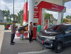 ANTISIPASI KELANGGKAAN BBM DAN PENIMBUNAN Melalui UNIT PATROLI POLSEK BINJAI BARAT MONITORING KE SPBU DI WILKUM POLSEK BINJAI BARAT