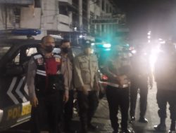 JAGA KEKONDUSIFAN SAAT MALAM HARI PATROLI BERSINGGUNGAN ANTISIPASI TINDAK KEJAHATAN 3C DAN IMBAUAN PROKES