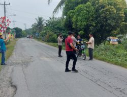 OPERASI YUSTISI DEPAN MAKO POLSEK SELESAI IMBAUAN PROKES DAN BAGIKAN MASKER GRATIS
