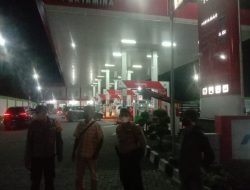 UNIT PATROLI POLSEK BINJAI BARAT MONITORING KE SPBU DI WILAYAHNYA ANTISIPASI ANTRIAN DAN KELANGGKAAN BBM
