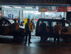 PATROLI BERSINGGUNGAN GIAT MONITORING PASTIKAN PERBATASAN KEWILAYAHAN AMAN KONDUSIF