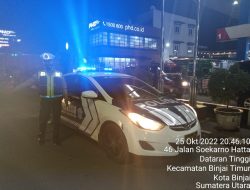 UNIT PATROLI SATLANTAS POLRES BINJAI MONITORING ANTRIAN BBM DI SPBU CIPTAKAN SITUASI KONDUSIF
