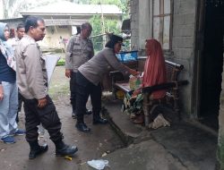 BENTUK KEPEDULIAN POLRI POLSEK BINJAI SELATAN POLRES BINJAI DATANGI MASYARAKAT BAGIKAN BANSOS DI JUMAT BERKAH