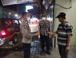 PATROLI R-4 CIPTA KONDISI DAN GELAR OPERASI YUSTISI MALAM HARI INGAT KAN WARGA PATUH PROKES