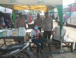 Personil Polsek Binjai Timur melaksanakan kegiatan Pendisiplinan  Protokoler Kesehatan dan pemberian Masker gratis