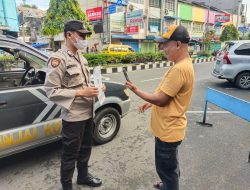 Polsek Binjai Kota laksanakan kegiatan rutin dalam hal Ops Yustisi terkait Pencegahan Penyebaran Virus Corona (Covid 19)