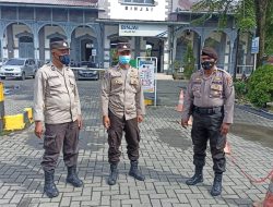 Kegiatan KRYD/Patroli dialogis roda 4 yang dilaksanakan oleh personel Polsek Binjai Timur guna menjaga situasi kamtibmas dan himbau prokes kepada masyarakat