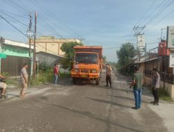 Polsek Binjai Barat melaksanaan Operasi Yustisi oleh guna Pencegahan Penyebaran Virus Corona serta bagi masker gratis