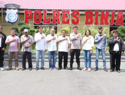 KAPOLRES BINJAI SILATURAHMI BERSAMA PANITIA NATAL PWI SUMUT TAHUN 2022
