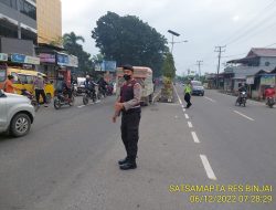 Kegiatan rutin pos padat pagi oleh Pam Obvit Sat Samapta Polres Binjai guna mengantisipasi kepadatan arus lalu lintas