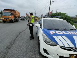 SAT LANTAS POLRES BINJAI MELAKSANAKAN GATUR LALIN ANTISIPASI KEMACETAN DAN LAKA LANTAS