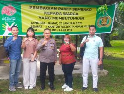 BENTUK EMPATI, KAPOLSEK BINJAI BANTU SALURKAN BANSOS UNTUK WARGA
