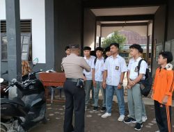 CEGAH KENAKALAN REMAJA, BHABINKAMTIBMAS SOSIALISASI KE SEKOLAH YAYASAN MAJU BINJAI