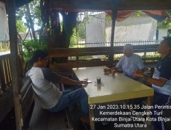 Pers Bhabinkamtibmas Polsek Binjai Utara rutin melaksanakan Sambang dan DDS kepada Tokoh Masyarakat serta  menyampaikan protokol kesehatan