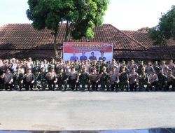 APEL PAGI GABUNGAN, WUJUD SOLIDITAS DAN SINERGITAS TNI-POLRI