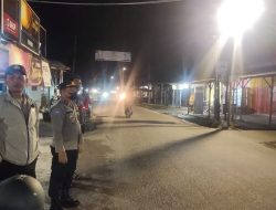 Personel Polsek Binjai barat melaksanakan patroli malam meminimalisir terjadinya tindak pidana yang ada di wilayah hukum Polsek Binjai Barat