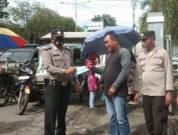 Polsek Binjai Timur melaksanakan giat Oprasi Yustisi serta upaya pencegahan Penyebaran virus corona dan memberikan masker secara gratis