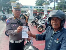 Pelaksanaan kegiatan Sat Lantas Polres Binjai Unit Kamsel melaksanakan Kampanye keselamatan dan penling kepada masyarakat