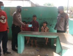 Polsek Binjai Timur melaksanakan Himbauan pemerintah tentang  pendisplinan pencegahan virus corona juga memberikan masker gratis