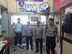 Polsek Binjai barat melaksanakan patroli R4 serta meminimalisir terjadinya tindak pidana serta kasus 3C yang ada di wilayah hukum Polsek Binjai Barat