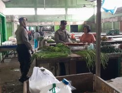 Polsek Binjai Kota melaksanakan Patroli Roda empat memberikan himbauan mengenai virus covid-19 dan menerapkan prokes