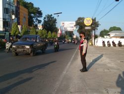 Unit Sat Samapta Polres Binjai melaksanakan pos padat pagi hari guna memantau arus lalu lintas cegah terjadinya gangguan Kamtibcarlantas