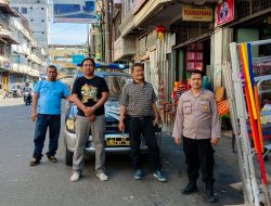 Pelaksanaan Polsek Binjai Kota melakukan Patroli Roda empat serta himbauan mengenai virus corona di Wilkum Polsek Binjai Kota