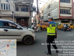 MENINGKATNYA VOLUME ARUS KENDARAAN PADA SORE HARI, SATLANTAS POLRES BINJAI TURUNKAN PERSONIL PADA TITIK RAWAN KEMACETAN