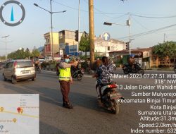 PANTAU ARUS LALIN , BENTUK PELAYANAN PRIMA AIPTU PESTANA GINTING KEPADA MASYARAKAT PENGENDARA