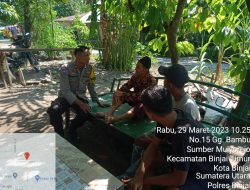 AIPDA KIKI SURYA SYAHPUTRA MENGHIMBAU AGAR PARA ORANG TUA DIDESA BINAAN AKTIF MEMANTAU PERGAULAN ANAK