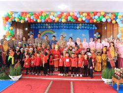 TK KEMALA BHAYANGKARI POLRES BINJAI ADAKAN PENTAS SENI DAN PELEPASAN MURID