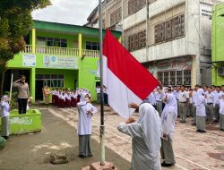 Polisi Goes to School Kasat dan Kapolsek jadi Pembina Upacara di Sekolah