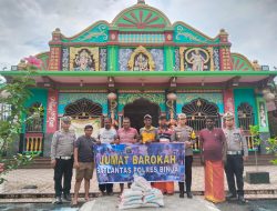 KASAT LANTAS BERSAMA ANGGOTANYA MELAKSANAKAN JUMAT BAROKAH