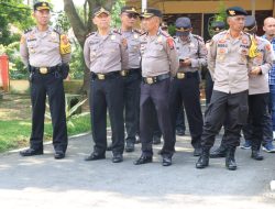 KAPOLRES BINJAI INGATKAN PERSONIL AGAR TETAP PROFESIONAL DALAM MELAKSANAKAN TUGAS PADA SAAT PENGAMAMAN DI TPS PEMILU 2024