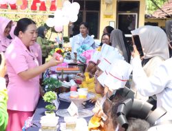 TK KEMALA BHAYANGKARI BINJAI MELAKSANAKAN KEGIATAN MARKET DAY DI POLRES BINJAI