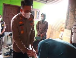 Wujud kepedulian Pimpinan Terhadap Bawahan Kapolres Binjai Jenguk Personil Yang Sakit