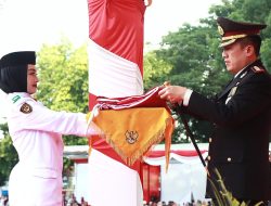 Kapolres Binjai Pimpin Upacara Penurunan Bendera HUT Ke-79 Kemerdekaan RI
