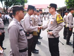 Kapolres Binjai Berikan Reward Terhadap Personil Yang Berprestasi
