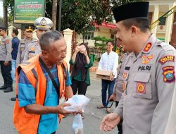 Kapolres Binjai Bersama PJU Dan Personil Berbagi Takjil Berbuka